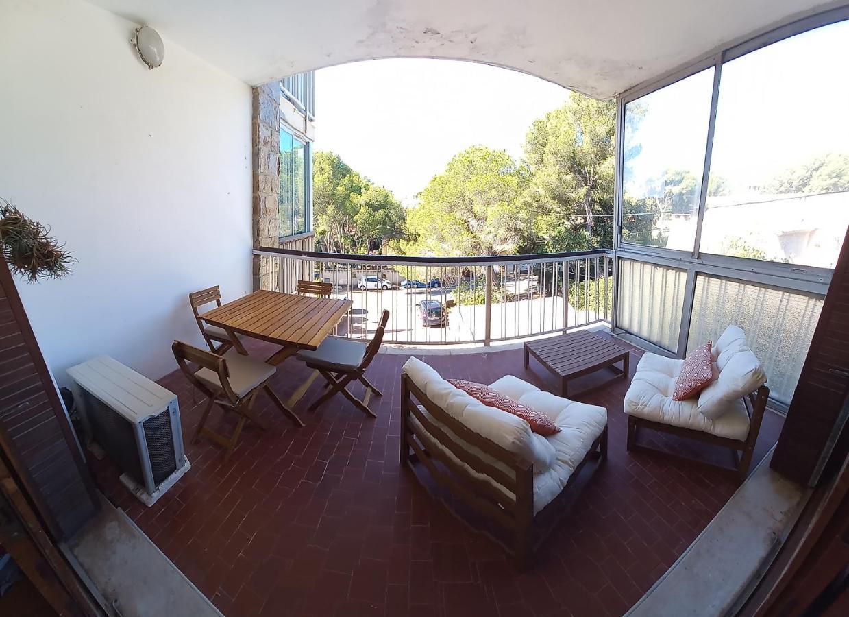 Loft Climatise "La Pinede", 50 M2, Tres Calme, 5 Mn A Pied Des Plages, Lit King Size La Seyne-sur-Mer Exteriér fotografie