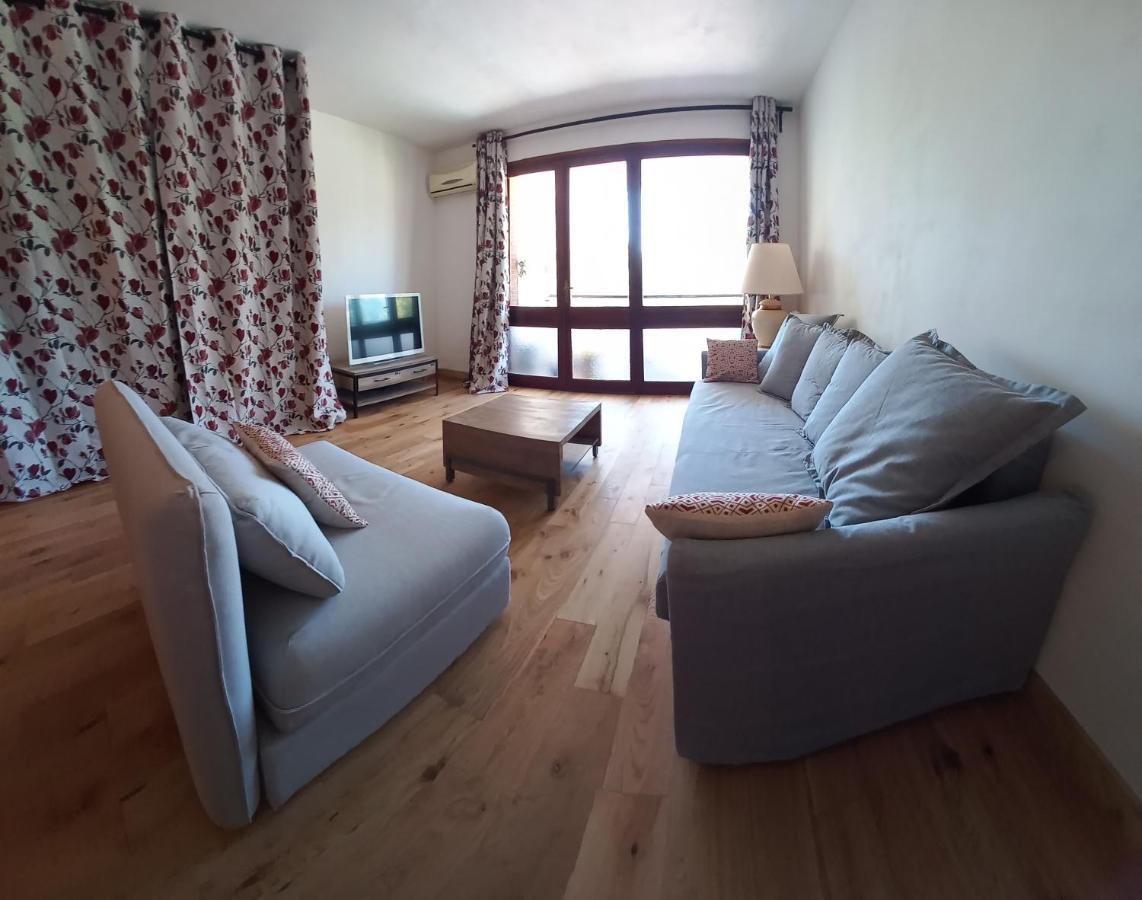 Loft Climatise "La Pinede", 50 M2, Tres Calme, 5 Mn A Pied Des Plages, Lit King Size La Seyne-sur-Mer Exteriér fotografie